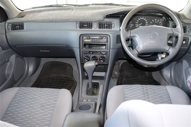 Interior view of a Toyota with automatic transmission - Andy Crebar